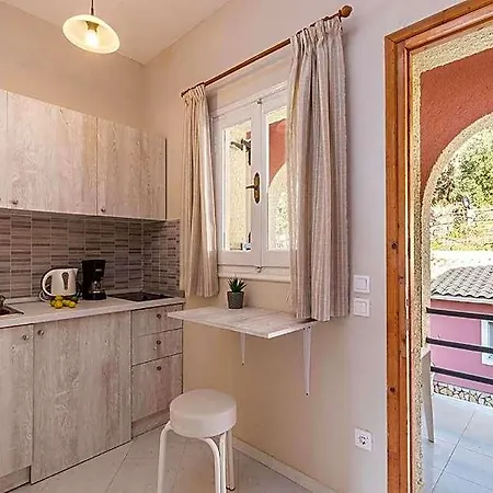 With Adult And Childrens Pool And Sea View - Pelekas Appartement Corfu (city)